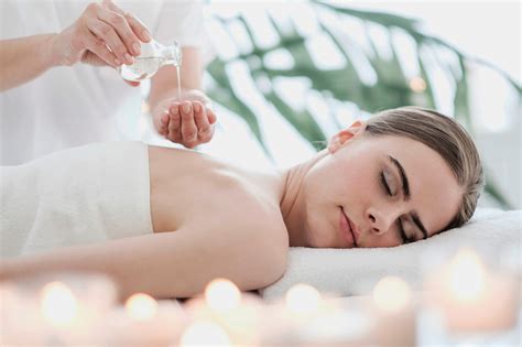 Massage sensuel complet du corps Massage sexuel Boom